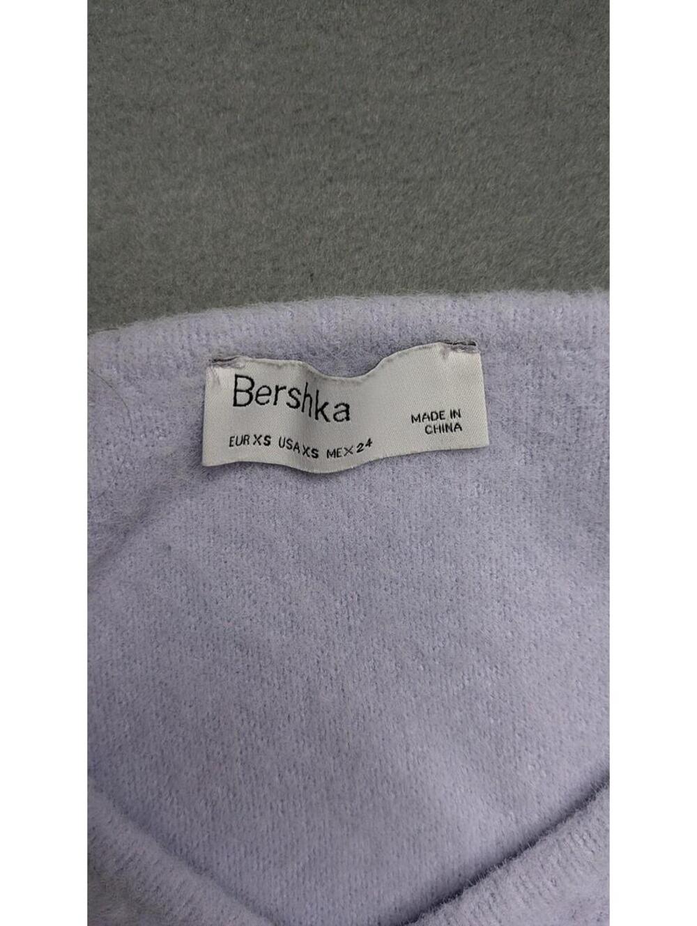 Bershka Sweater Pullover Womens XS Purple Fuzzy Cropped Twist Front V Neck - Picture 5 of 5
